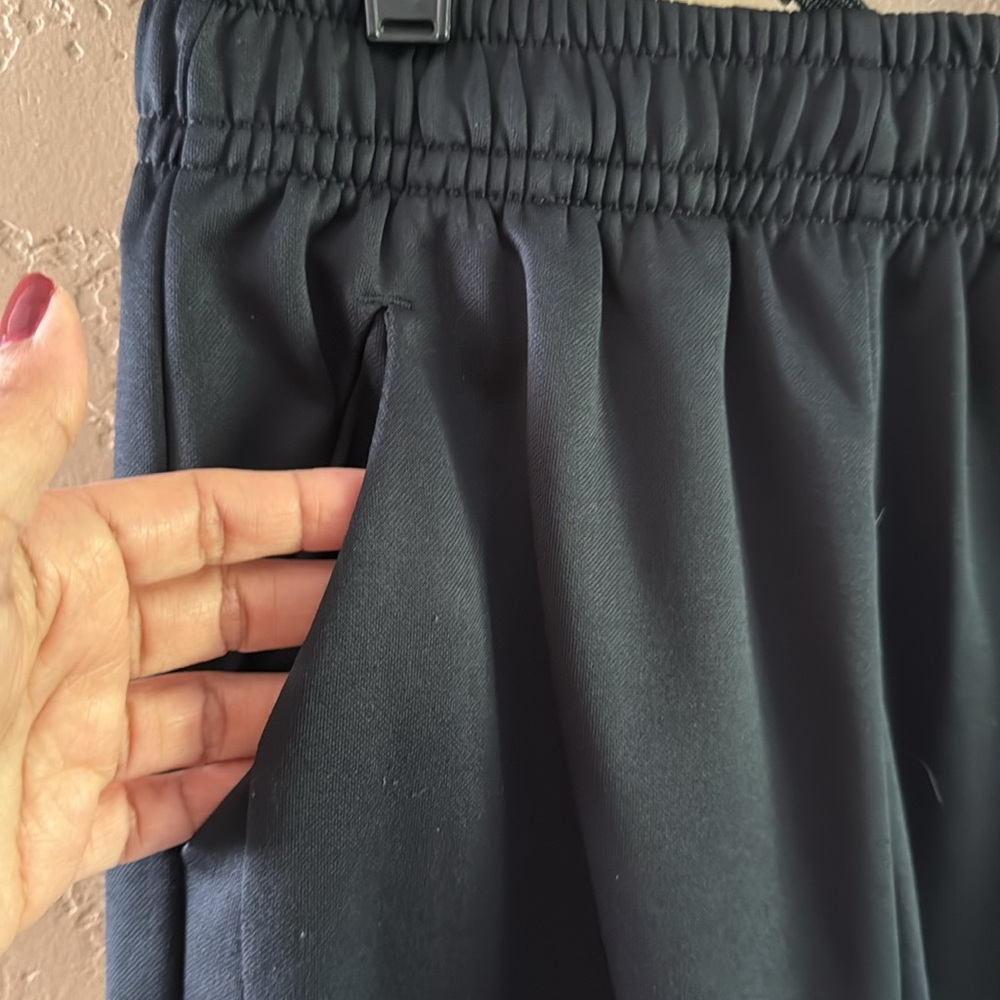 Nike Boys Black Joggers Size Medium - Picture 5 of 14